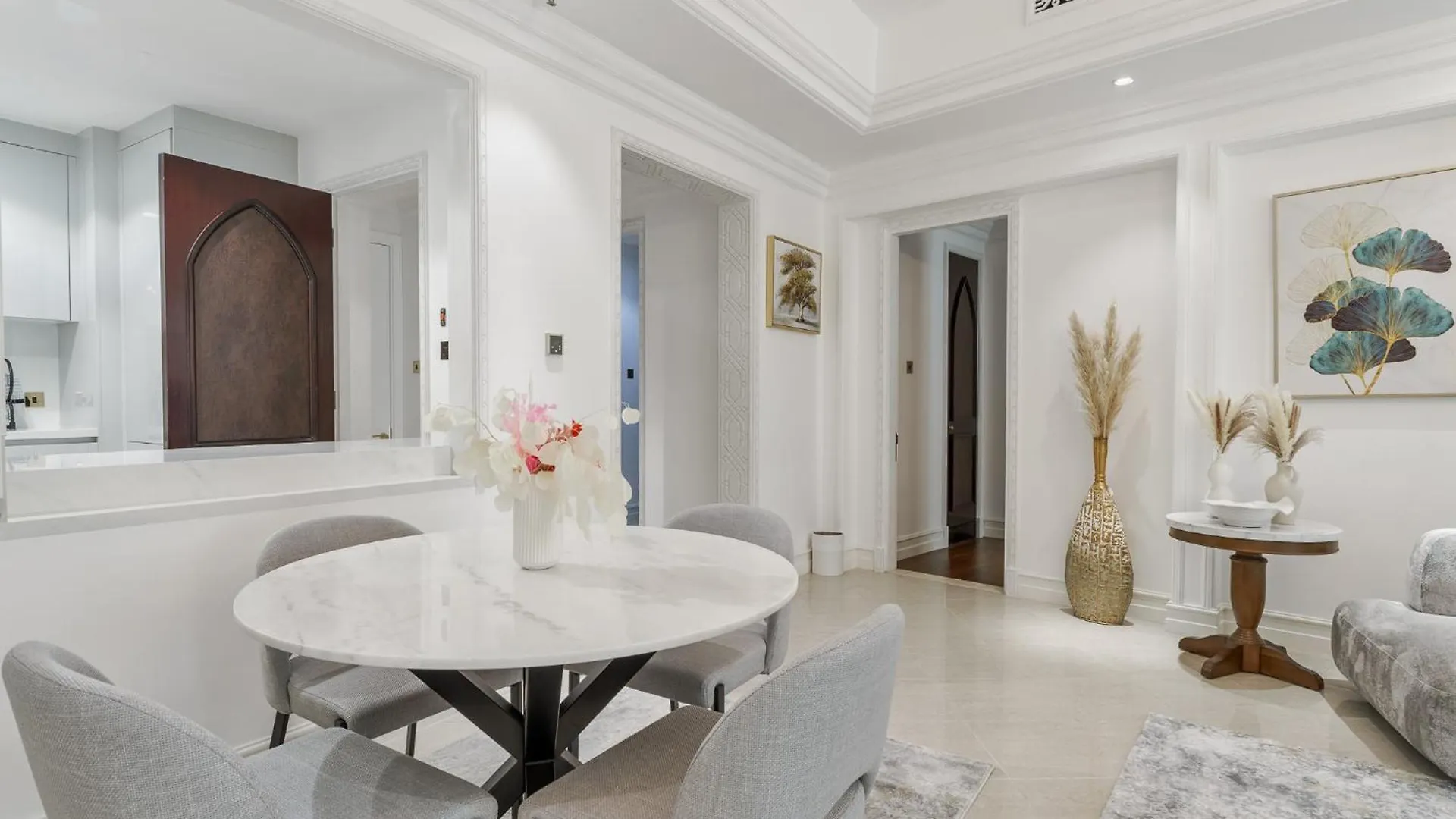 Astonishing Apartment Just A 2 Minutes Walk To Dubai Mall 0*,  United Arab Emirates